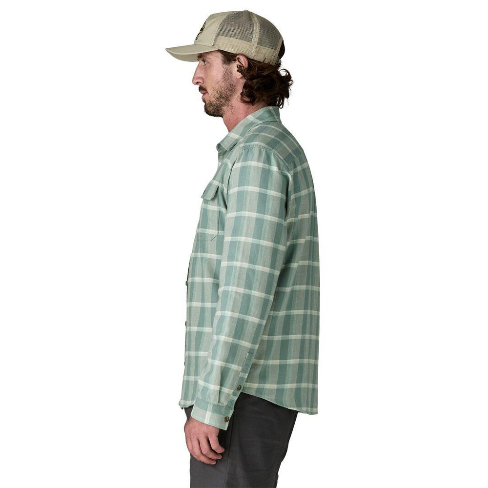 Patagonia Long-Sleeved Lightweight Fjord Flannel Shirt